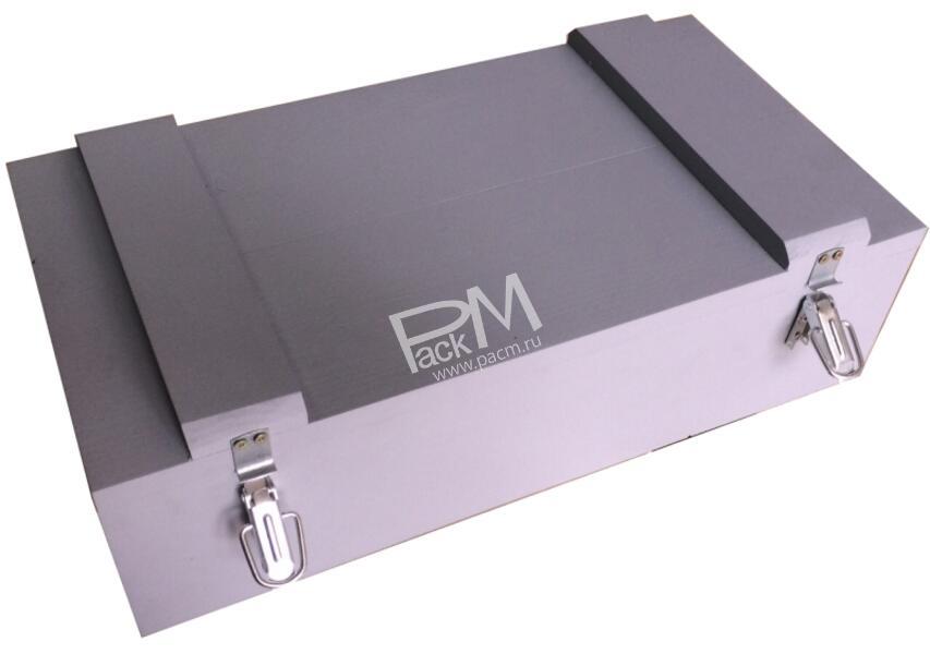 Сувенирный ящик выполнен в военной стилистике